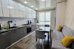 квартира по адресу Домбровського ул., 3