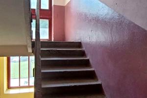 квартира за адресою Тролейбусна вул., 12