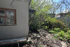 участок по адресу с. Любимовка, центральна, 55