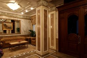 комерційна за адресою Володимирська вул., 49