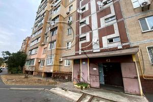квартира за адресою Райдужна вул., 43