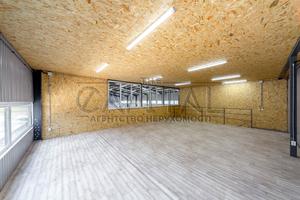 комерційна за адресою Промислова, 3