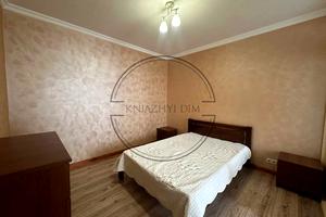 квартира за адресою Ревуцького вул., 9