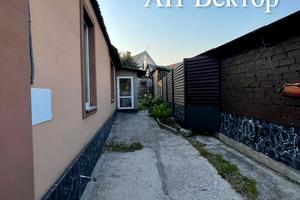 будинок за адресою Оранжерейна вул., 6б