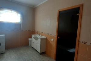 будинок за адресою Комарова