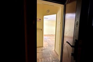 комерційна за адресою Кловський узвіз, 18