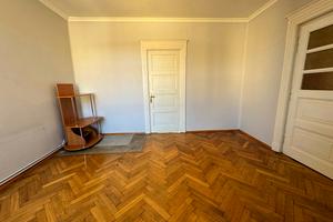 квартира за адресою Шпитальна вул., 9