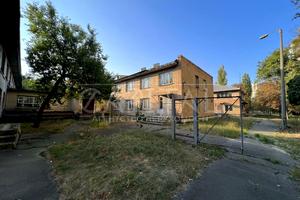 комерційна за адресою Лобачевського пров., 8а