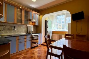 квартира за адресою Красносільського вул., 75