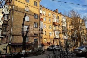комерційна за адресою Джона Маккейна вул. (Івана Кудрі), 20