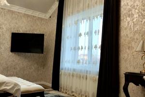 будинок за адресою Грушевського вул.