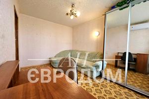 квартира за адресою Перемоги просп., 62б