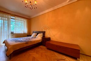 квартира по адресу Космонавтов ул., 6