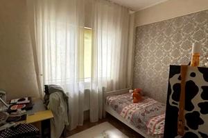 будинок за адресою Смарагдова
