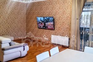 будинок за адресою Центральна