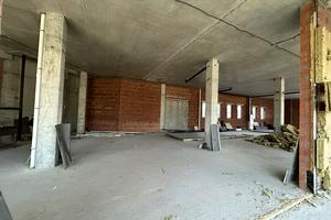 комерційна за адресою Пилипа Орлика просп. (Ілліча), 16