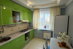 квартира за адресою Запорізька вул., 4