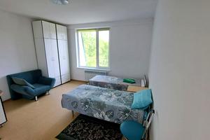 комерційна за адресою Дипломатична, 3