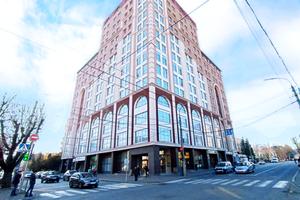 коммерческая по адресу Подільська ул., 58