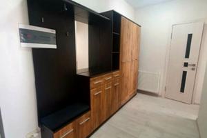 квартира по адресу Свободи ул., 301