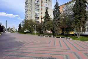 коммерческая по адресу Святотроїцька ул., 23