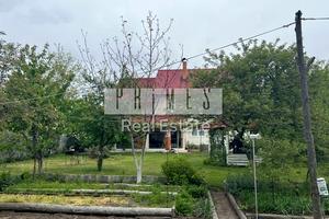 дом по адресу Рідна вул.