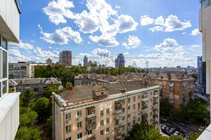 комерційна за адресою Кловський узвіз (Кловський), 7