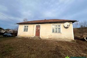 будинок за адресою с. Підпечери, Зарічанська, 3