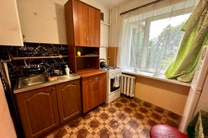 квартира за адресою Михайла Максимовича вул., 6