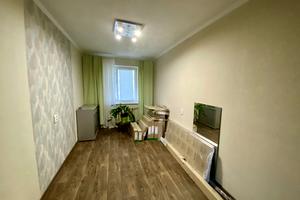 квартира по адресу Строителей ул., 18а
