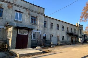 комерційна за адресою Глобинська вул. (Маршала Батицького), 9