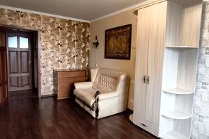 квартира за адресою Володимира Великого, 95