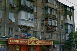 комерційна за адресою Празька вул., 31