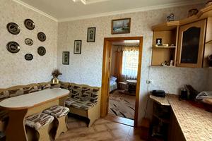 будинок за адресою с. Крихівці, Сірка Івана вул., 27