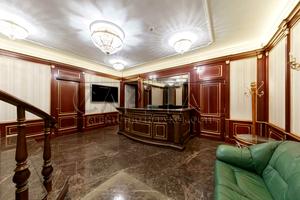 комерційна за адресою Костельна вул., 6