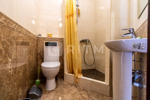 квартира за адресою Хотинська вул., 12