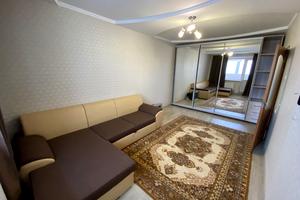квартира за адресою Державності вул., 26