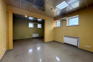 комерційна за адресою Шевченка вул., 29Б