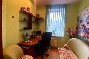 будинок за адресою Івана Багряного, 4