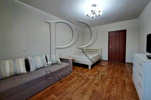 квартира за адресою Академіка Глушкова просп., 9-Є
