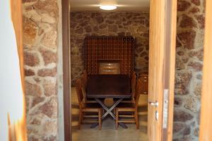комерційна за адресою Лісова, 1