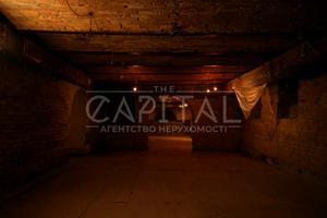 комерційна за адресою Ярославська вул., 5/7