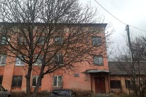 комерційна за адресою Заводська вул., 10