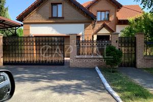 будинок за адресою Центральна