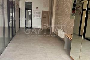 комерційна за адресою Паркова вул., 40