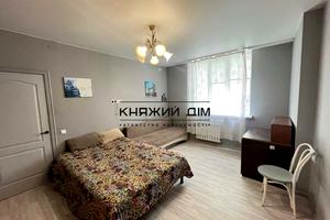квартира по адресу Академика Амосова ул., 12