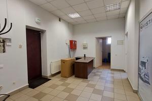 комерційна за адресою Івано-Франківськ, Кардинала Любомира Гузара вул., 32