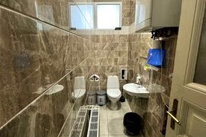 комерційна за адресою Остапа Нижанківського вул., 7