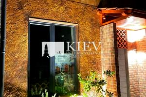 будинок за адресою Леоніда Каденюка вул.
