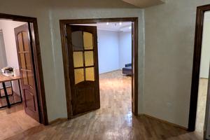 квартира за адресою Тролейбусна вул., 26